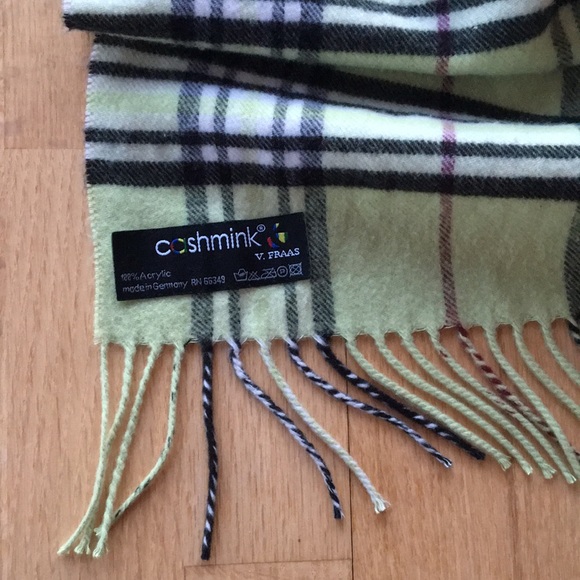 Scarf - Picture 2 of 3